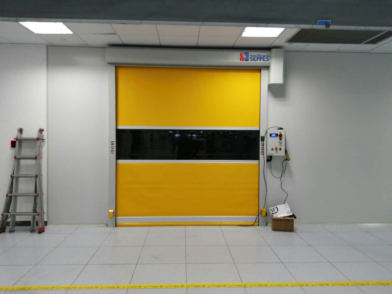 Fast roller shutter doors used in clean room - High speed door