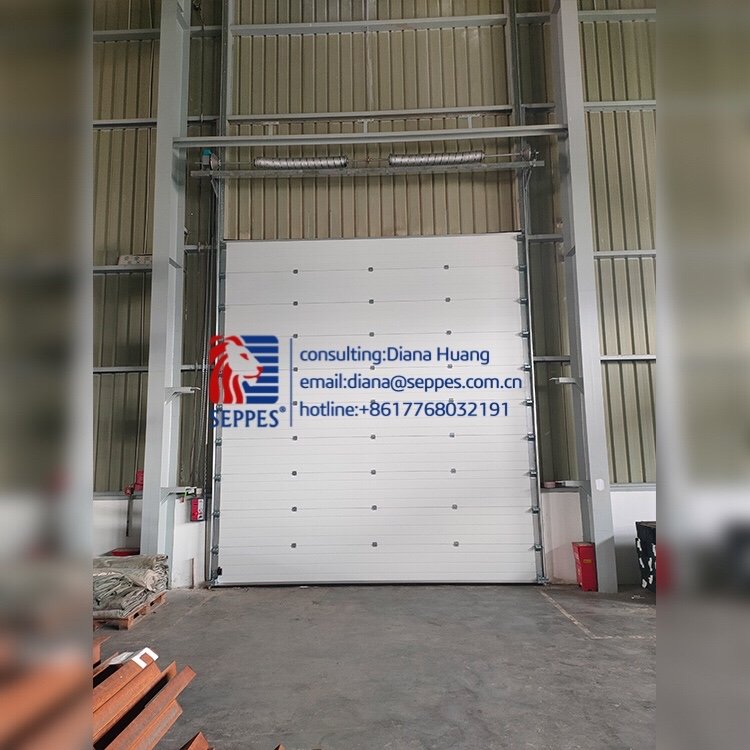 lifting sectional door